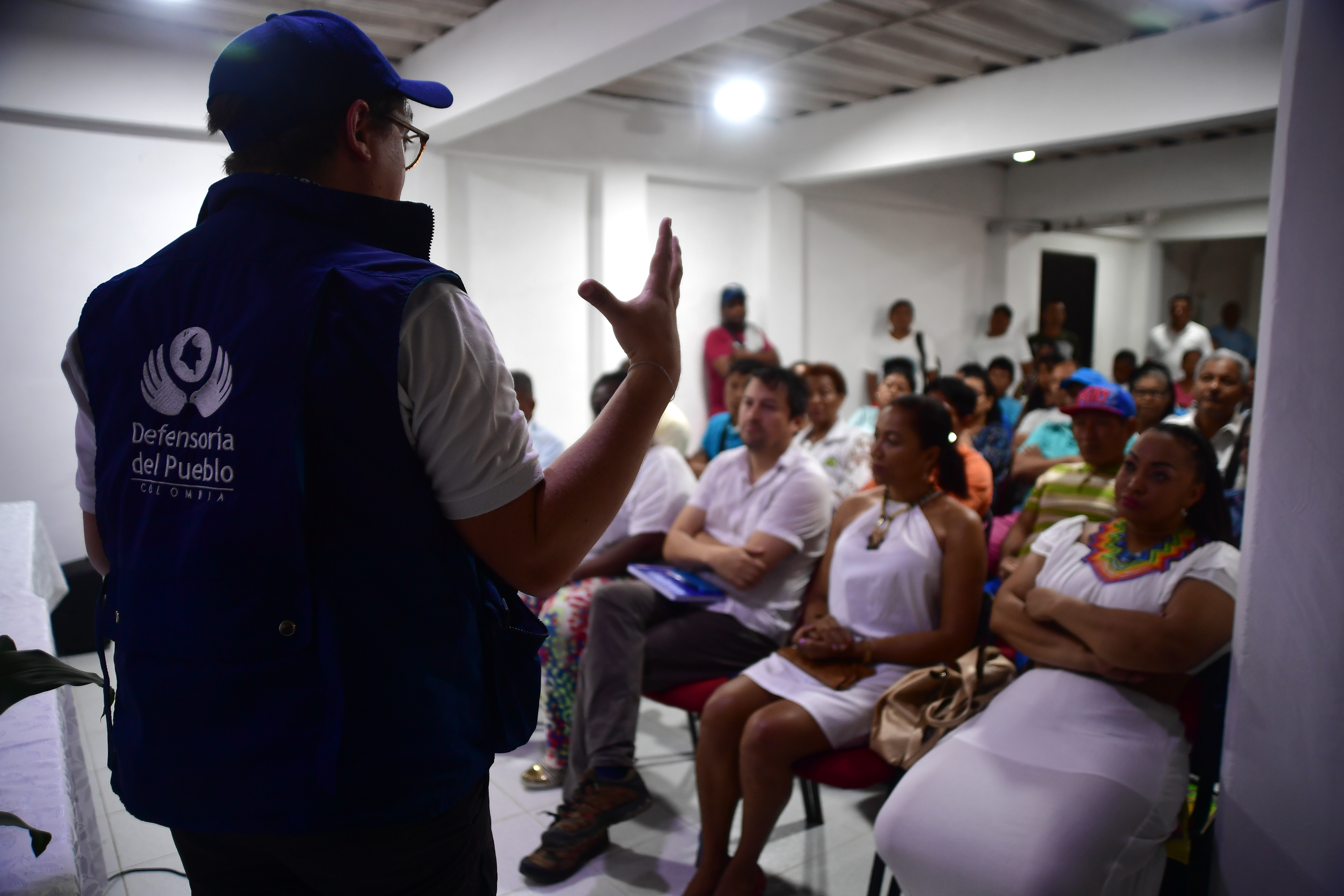 Diferentes aspectos de este municipio, durante el recorrido por la costa Pacífica colombiana: habitantes, calles, vista panorámicas, playa.