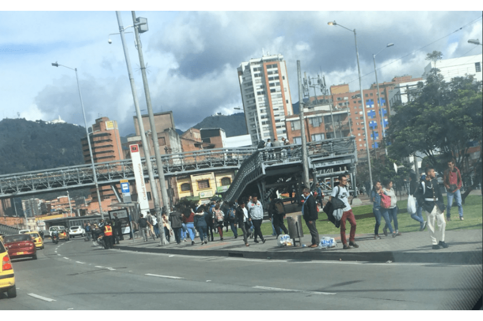 Foto tomada de cuenta de Twitter: @Contravia