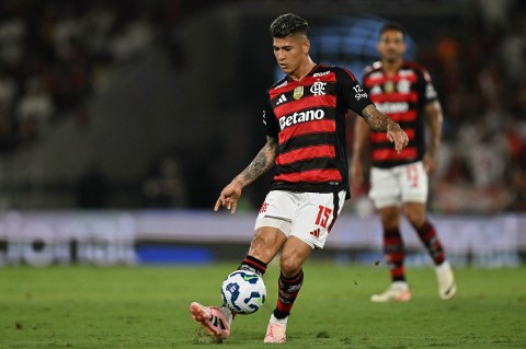 Flamengo, con Jorge Carrascal, venció a Cruz Azul en Derbi de Las Américas