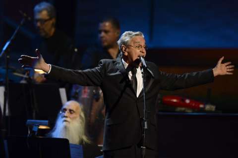 Caetano Veloso da positivo para covid-19