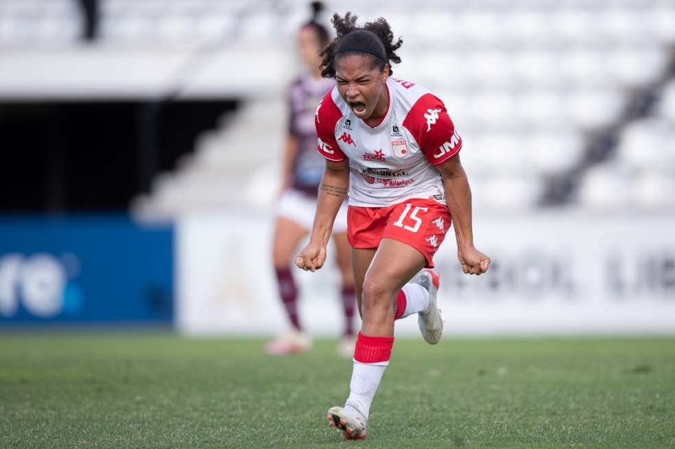 Gisela Robledo marcó el gol del empate cardenal frente a Ferroviaria. En los penaltis también anotó.