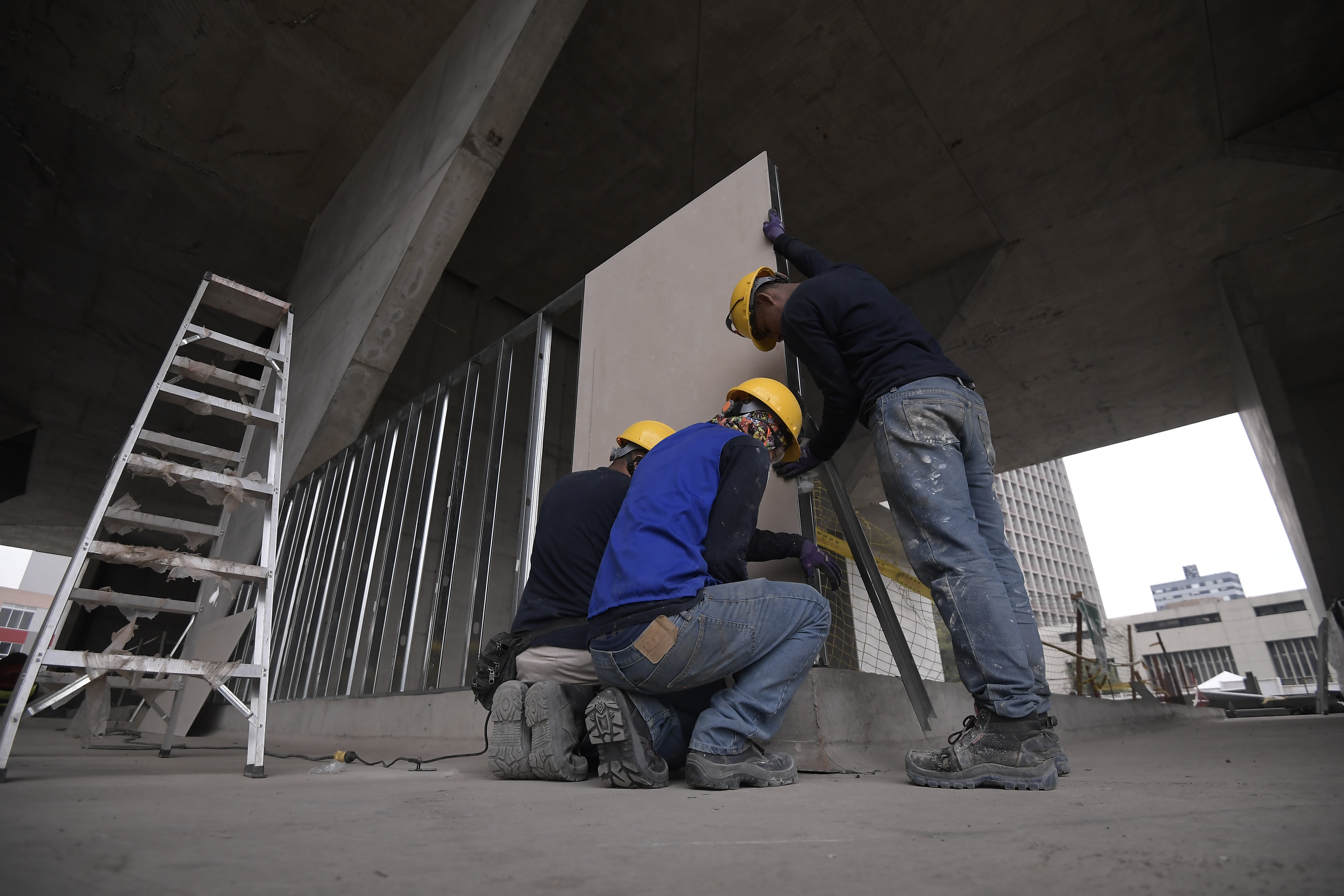 Edificio que reanudará su construcción tras tres años de parálisis.