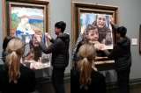 Activistas detenidos por pegar una imagen de Gaza sobre un cuadro de Picasso