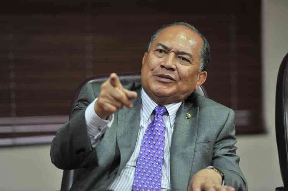 Amylkar Acosta, ministro de Minas y Energía, considera que la reforma a la Ley de Regalías despojó a los departamentos productores de hidrocarburos del 74% de los ingresos. / Archivo- El Espectador