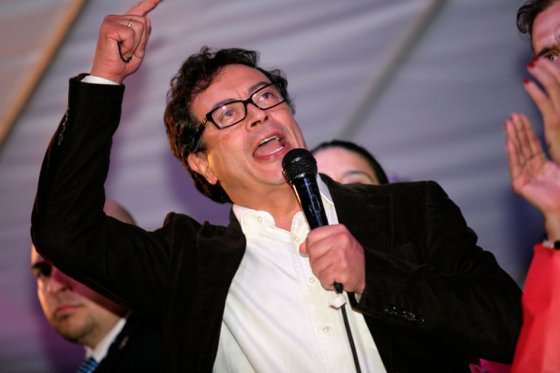 Petro asegura que Uribe estuvo implicado en el caso de los ´falsos positivos´. / Archivo.