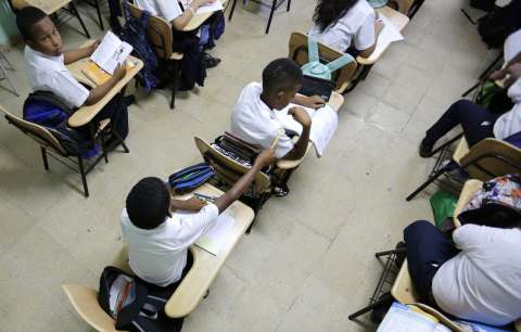 Mineducación dio a conocer el aumento en los salarios de los docentes para 2024