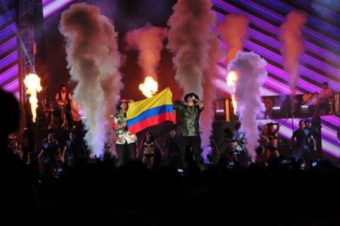 Mejores imágenes del concierto de Carlos Vives y sus amigos en Bogotá
