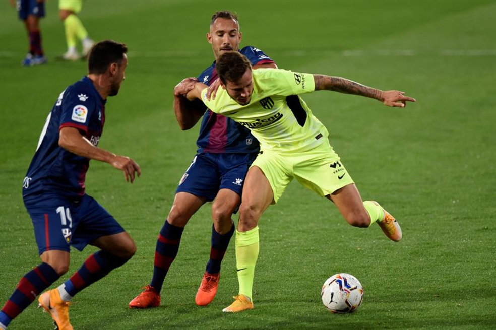 Atlético de Madrid vs. Huesca en la cuarta fecha del fútbol español.