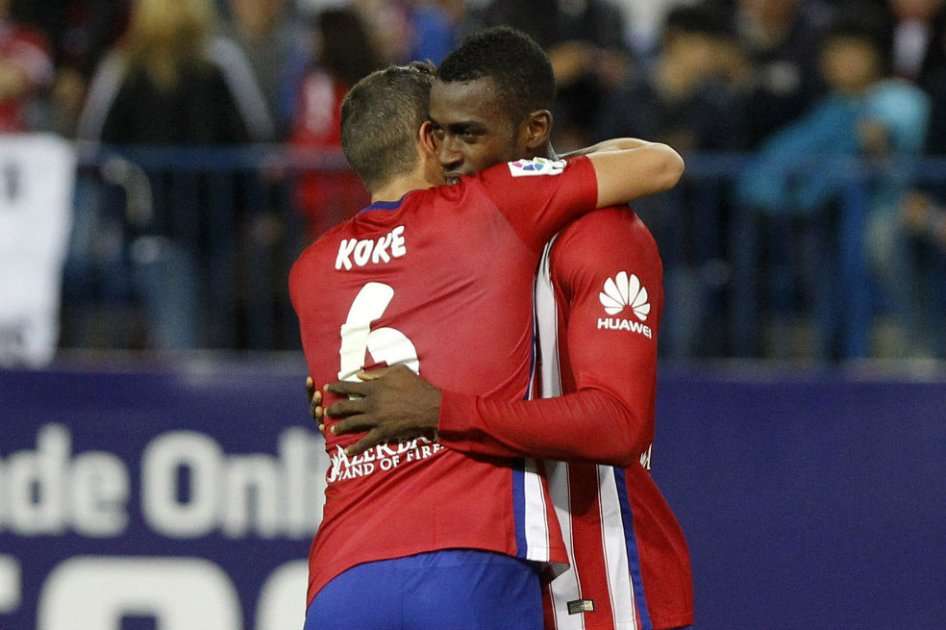 Jackson Martínez celebra su segundo gol en Liga con el Atlético. Foto: AFP