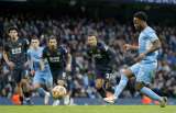 Manchester City abrió la jornada del sábado en la Premier con victoria