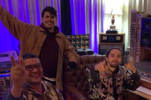 Ácido Pantera presenta lo nuevo junto a Pernett: “Revolución Musical”