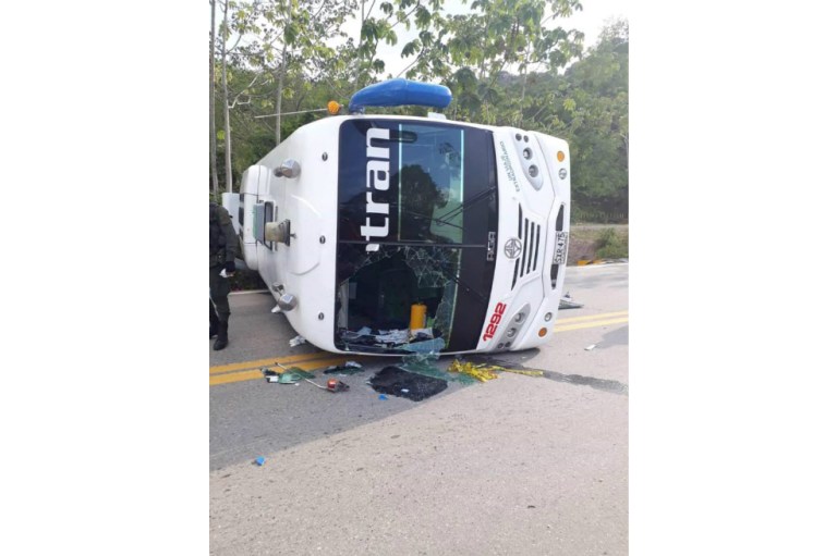 Al menos seis heridos deja accidente de tránsito en Santander