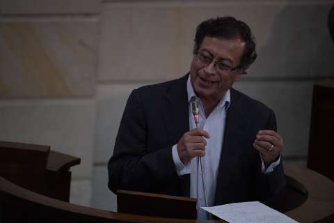 Gustavo Petro se quita otra multa de encima: la que le impusieron por rebajar el pasaje de Transmilenio