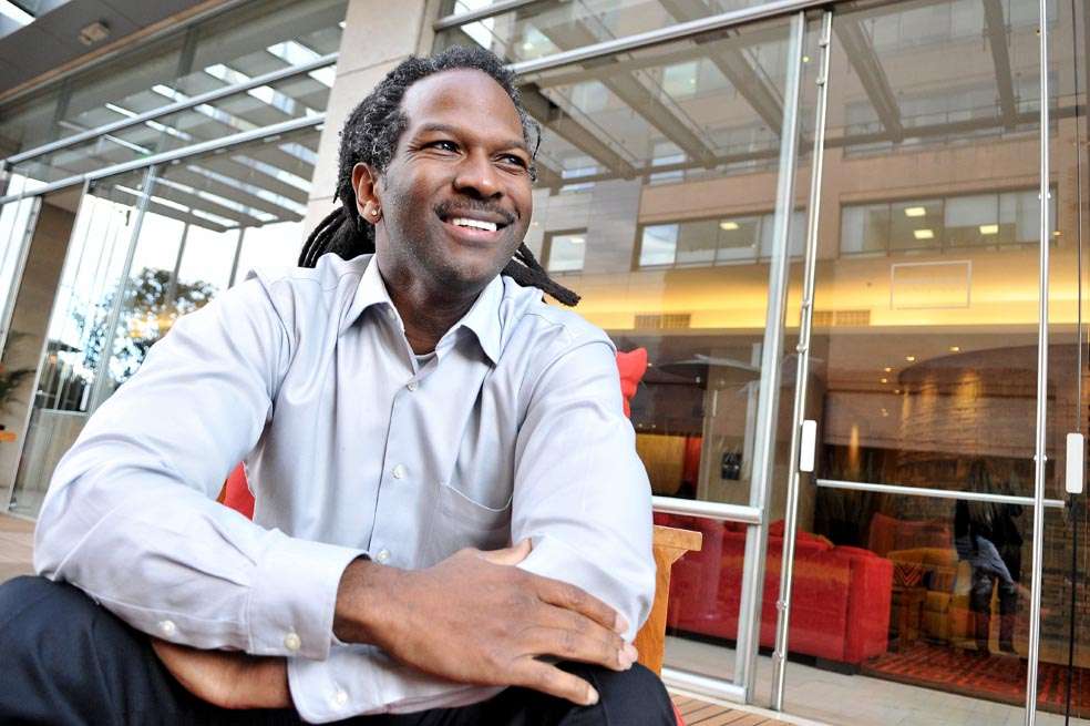 Para el estadounidense Carl Hart, lo más dañino para el ser humano es la pobreza combinada con la ignorancia. / Liz Durán - El Espectador