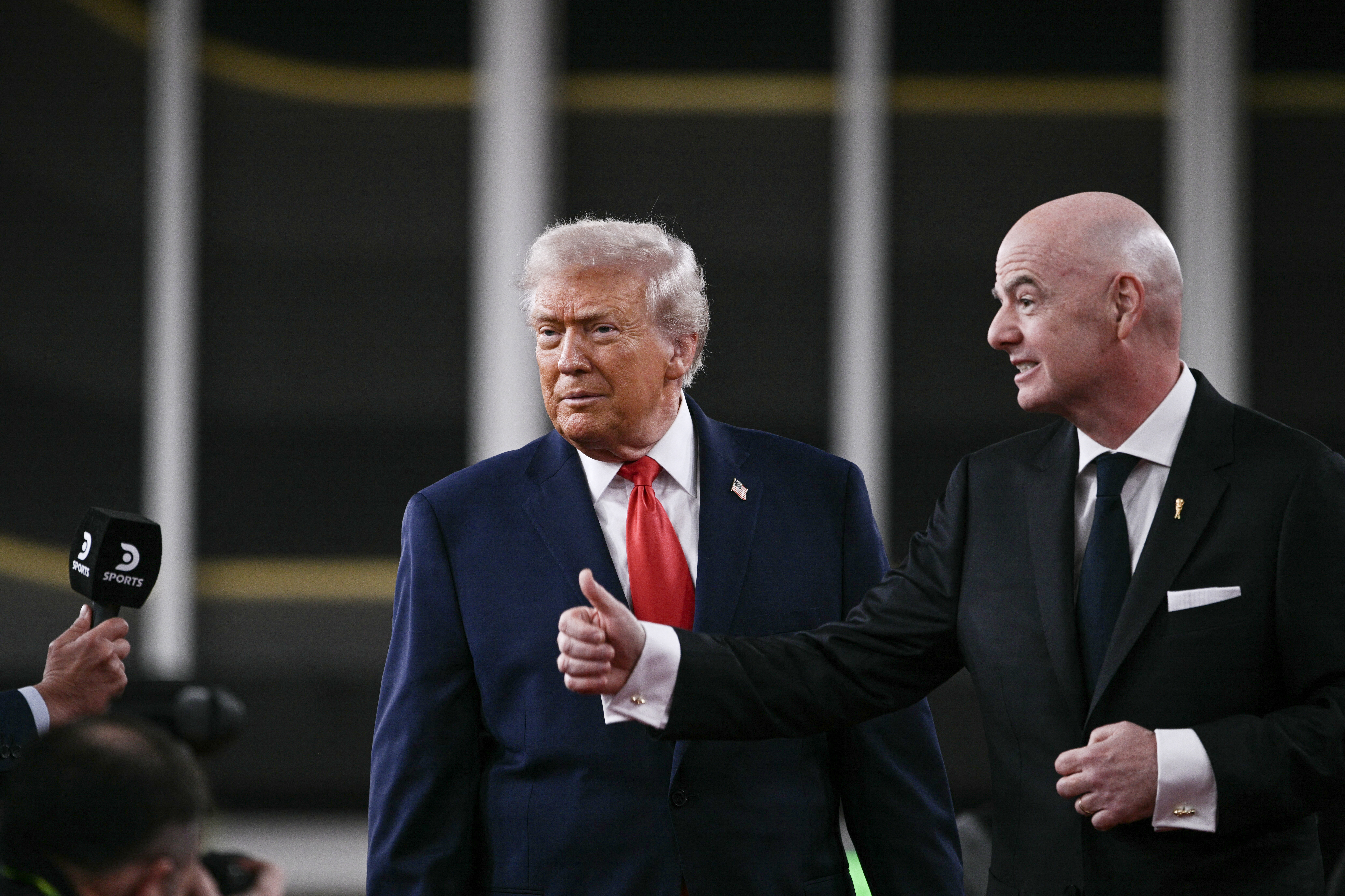 El presidente de Estados Unidos, Donald Trump, junto a Gianni Infantino, presidente de la FIFA.