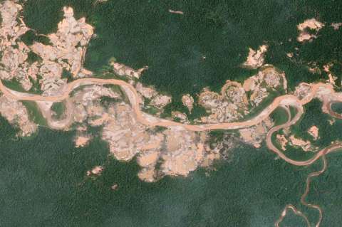 Drones monitorean la deforestación en la Amazonía peruana