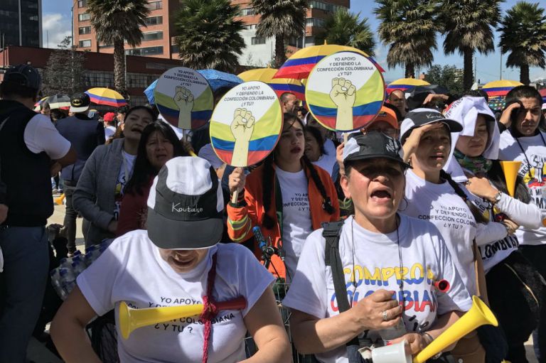 Comerciantes en Bogotá marcharon contra los productos chinos