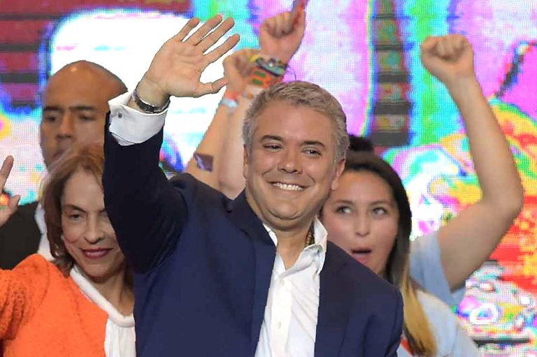 Duque conversó con el vicepresidente de EE.UU. sobre cultivos ilícitos e inversión
