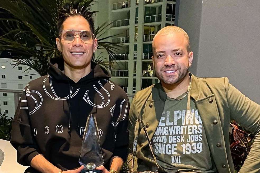 Chyno y Nacho, fue un dúo musical venezolano de pop latino