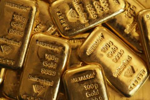 Oro supera US$1.200 ante el temor por estado de economía mundial