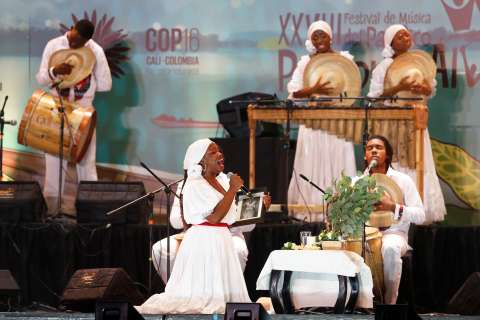 Tambores y marimbas protagonistas del Tortazo Pacifico y Caribe