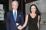 Michael Douglas niega echar la culpa de su cáncer al sexo oral