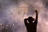 Noche de caos en Washington por enfrentamientos entre la policía y manifestantes