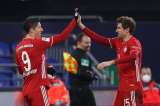 Bayern Múnich goleó al Schalke 04 y se afianzó como líder solitario