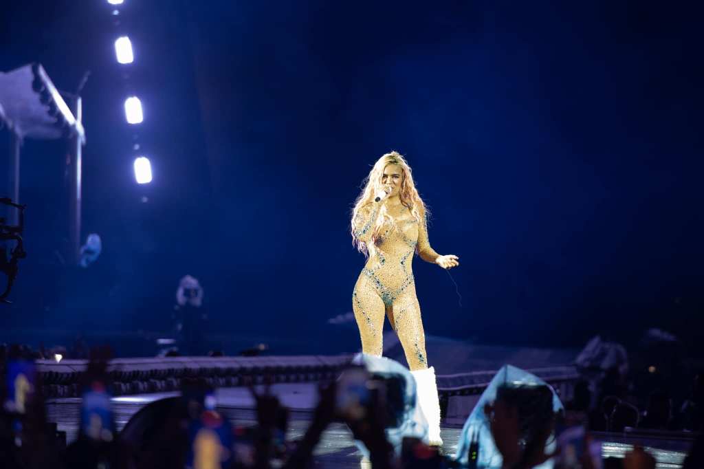 Karol G se presentó en el estadio El Campín ante más de 40 mil personas.