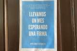 Con afiches le piden a Jennifer Arias que firme proyecto sobre receso legislativo