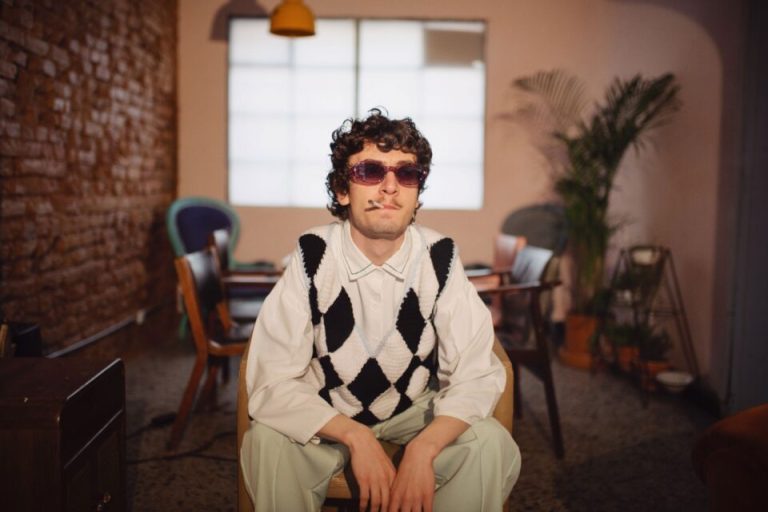 “Autogol”, así es el nuevo álbum del artista colombiano Duplat