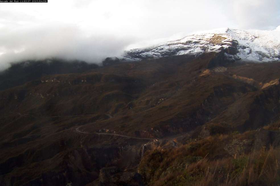 Así se veía el volcán nevado del Ruiz este viernes (28 de abril).
