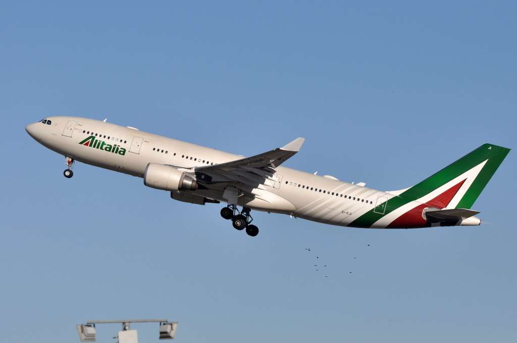 De acuerdo con lo que dijo Germán Efromovich al diario Il Sole 24 Ore, el empresario quiere participar en la gestión y reestructuración de la aerolínea. / Alitalia