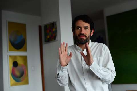 “Animales sufren y poco le aportan al trabajo de la fuerza pública”, Juan Carlos Losada
