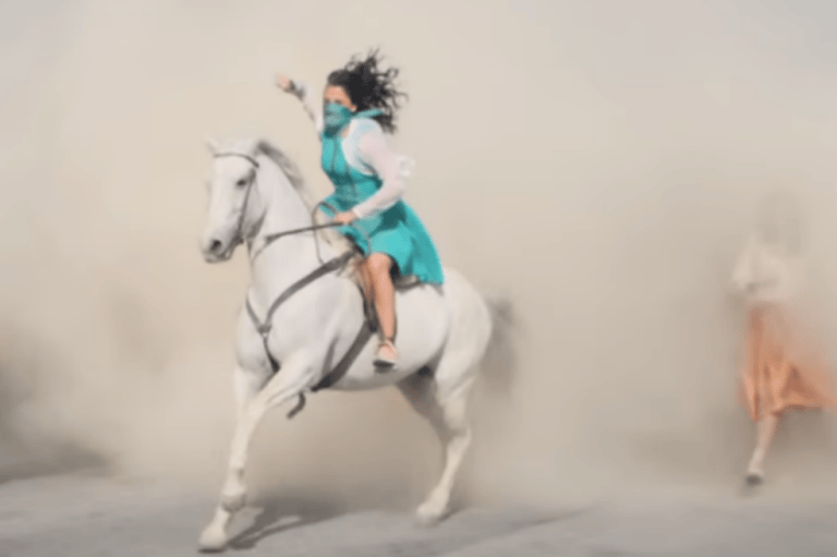 “Juntas imparables”, campaña de Nike que apoya a las deportistas y el aborto