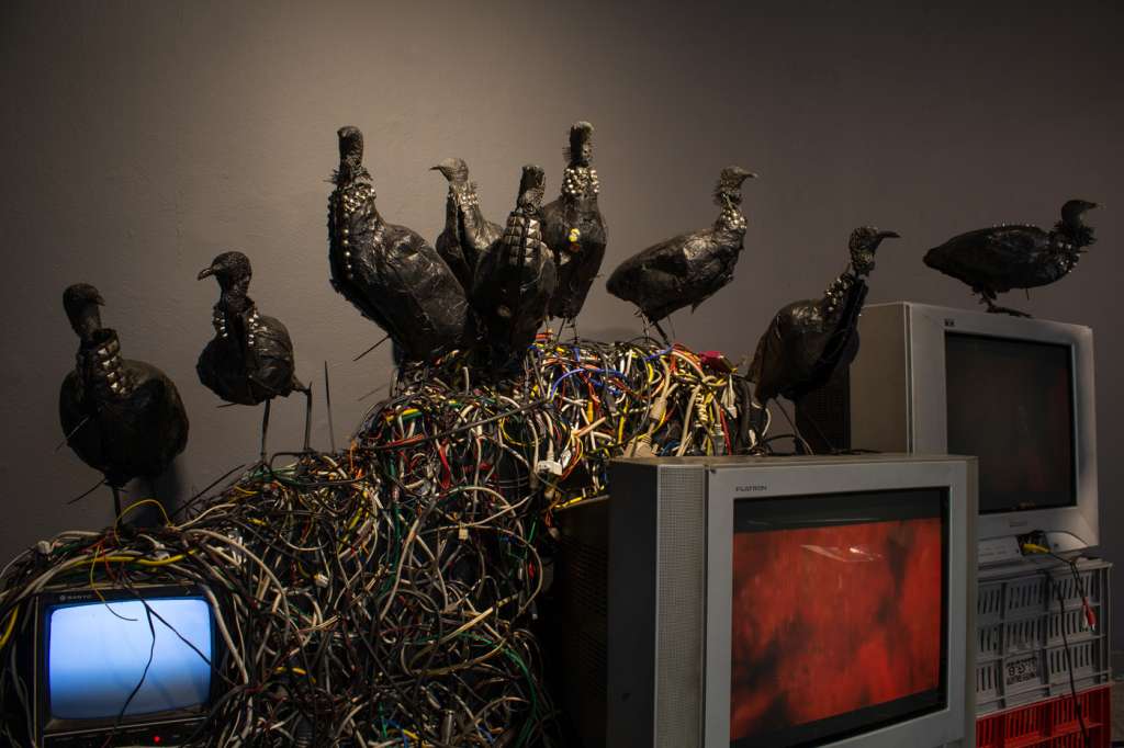 "Perecedero", Miguel Kuan, 2018. Vista de la exposición Ciber Era, Museo de Arte Contemporáneo, MAC.