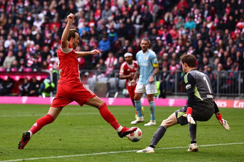 Munich (Germany), 21/03/2026.- Harry Kane of Munich in action during the German Bundesliga soccer match between FC Bayern Munich against 1. FC Union Berlin, in Munich, Germany, 21 March 2026. (Alemania) EFE/EPA/ANNA SZILAGYI CONDITIONS - ATTENTION: The DFL regulations prohibit any use of photographs as image sequences and/or quasi-video.