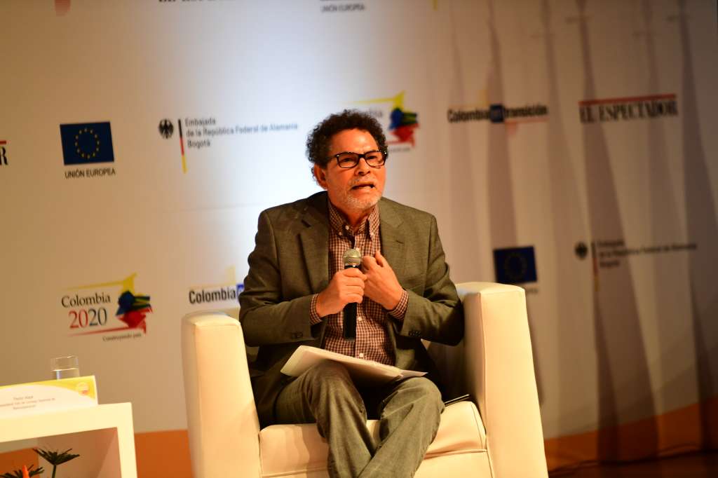 Exguerrillero de las FARC durante el encuentro hablemos de verdad Colombia 2020