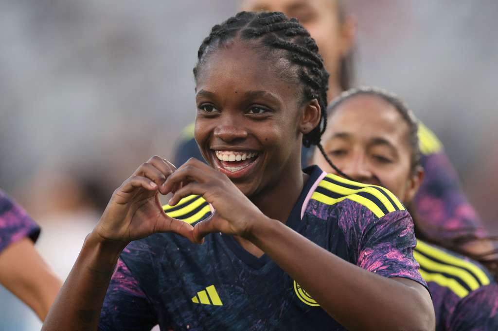 Linda Caicedo celebra su gol en el partido entre Colombia y Puerto Rico en la Copa Oro.