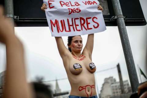 La mujer brasileña se juega todo en las urnas
