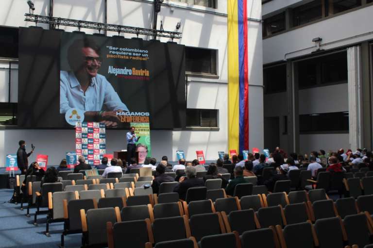 Por último, Gaviria se refirió al encuentro entre Gustavo Petro y el papa Francisco, señalando que “todos los candidatos tenemos la necesidad de tener una agenda internacional, de hacer contactos y es un hecho político interesante para el país”.