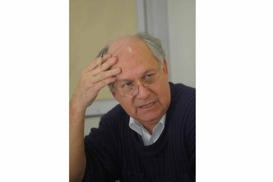 Manuel Elkin Patarroyo / Manuel Elkin Patarroyo