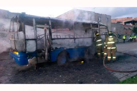 Nuevamente bus del SITP se incendió