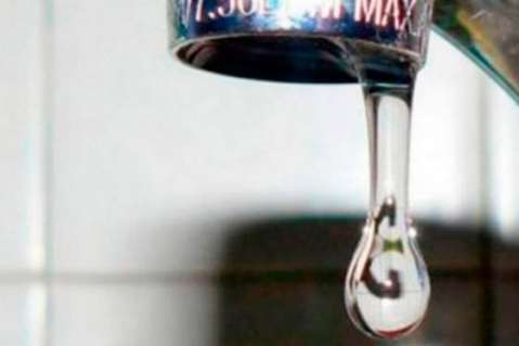 Por daño en tubería cinco barrios de Manizales están sin agua