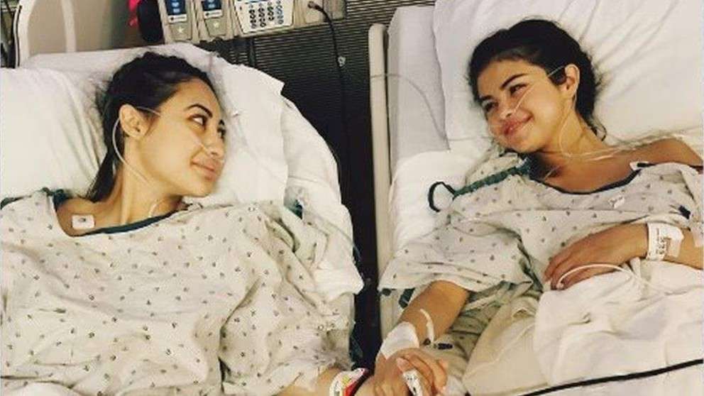 Selena Gómez se casó con Benny Blanco el pasado 27 de septiembre, pero Francia Rasia no fue. ¿Por qué?