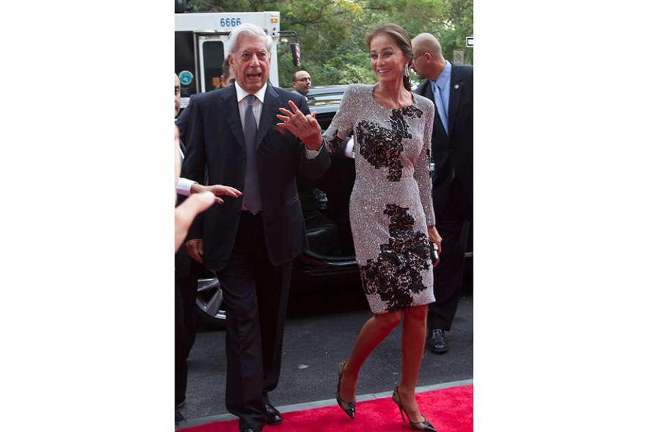 Mario Vargas Llosa y Isabel Preysler. / Efe