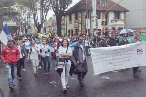 Doble jornada de manifestaciones en Bogotá
