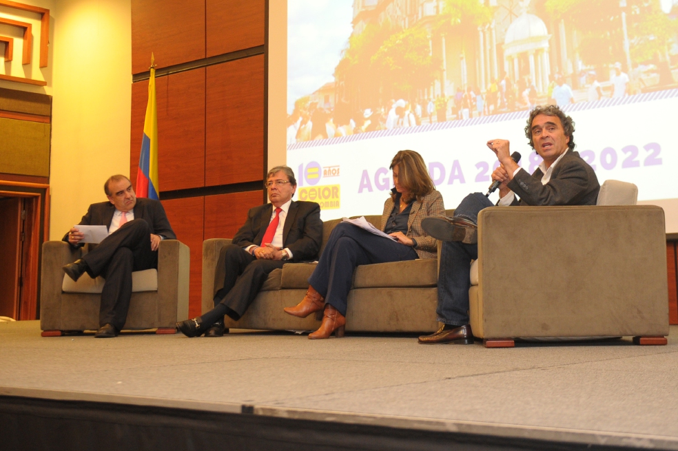 Los precandidatos Carlos Holmes Trujillo, Marta Lucía Ramírez y Sergio Fajardo. / Fotos: Cristian Garavito - El Espectador