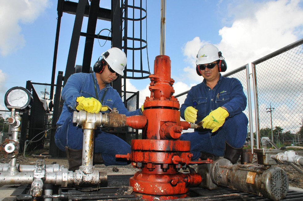 Gobierno y la ACP evalúan el estado de los contratos petroleros que funciones para alcanzar la seguridad energética.