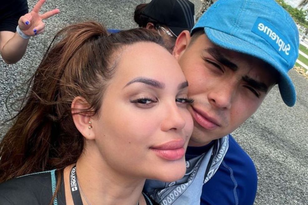 Andrea Valdiri usó las prendas de Felipe Saruma para crear su ‘oufit’.